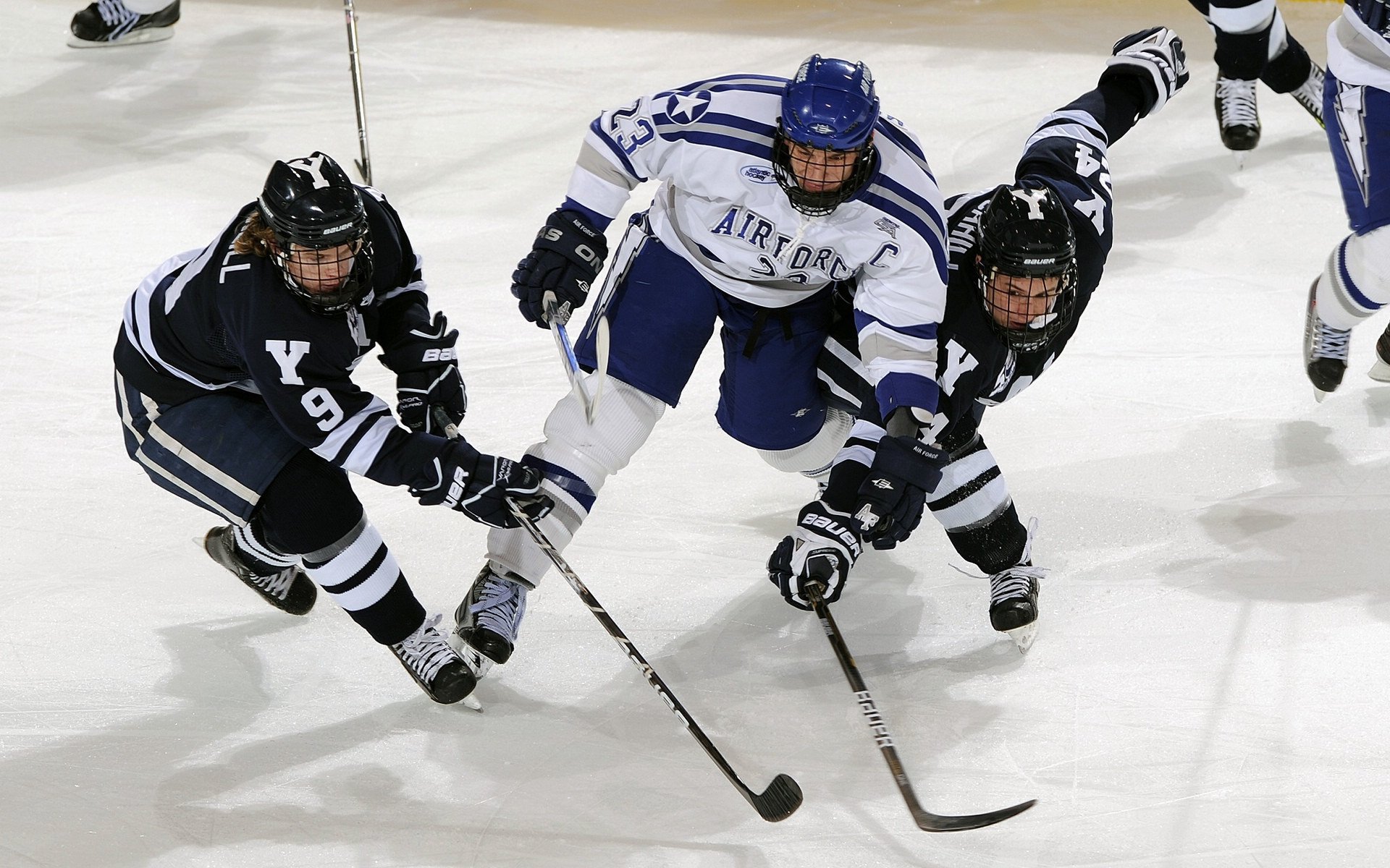 丹·卡特：从全黑队核心球员到橄榄球传奇人物，丹特和c罗